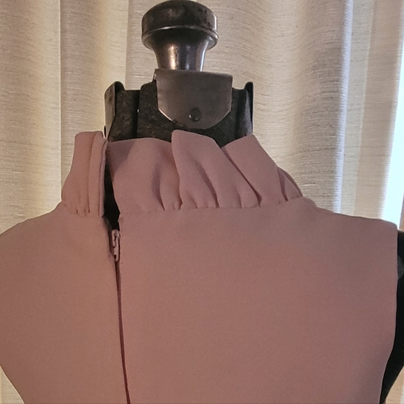 Darling Vintage Mod mini-Dress with fun feminine details!♡ - Picture 6 of 6